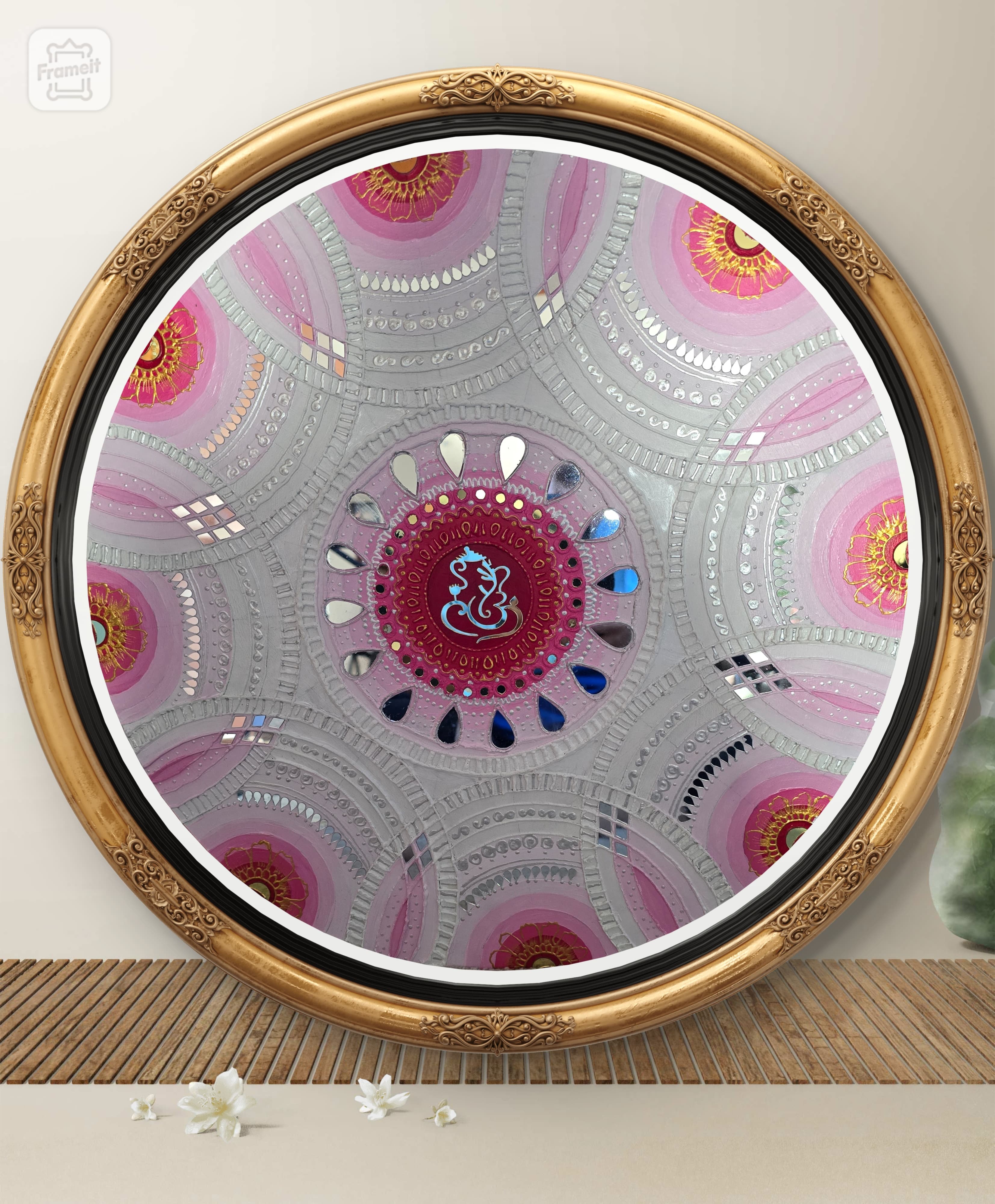 Lippan art — traditional mud & mirror work with piping